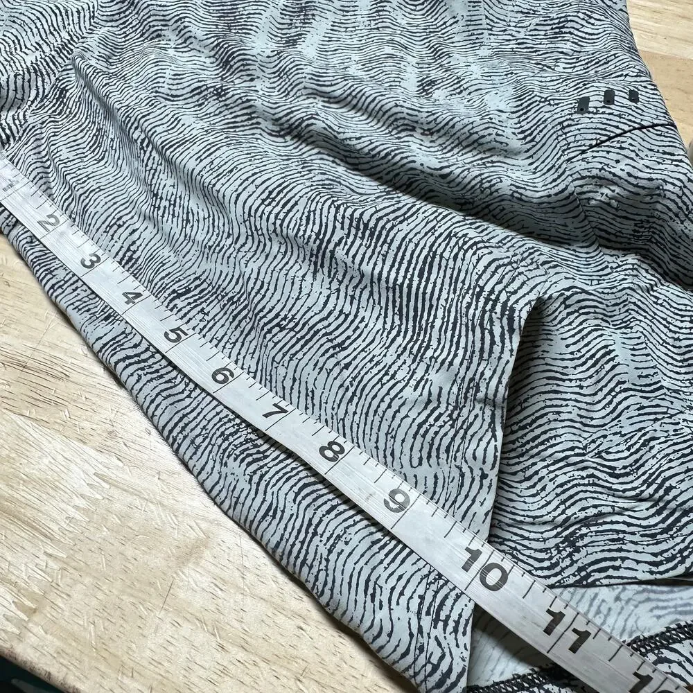 Lululemon Current State Board Short 9 Inch Graphite Grey Men's Size 30 EUC
